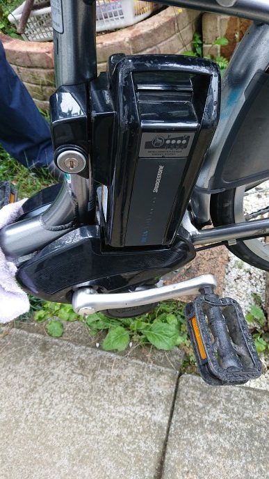 電動自転車バッテリーです。